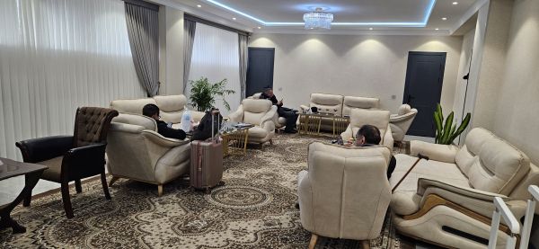 "Navoiy" temir yo'l vokzali